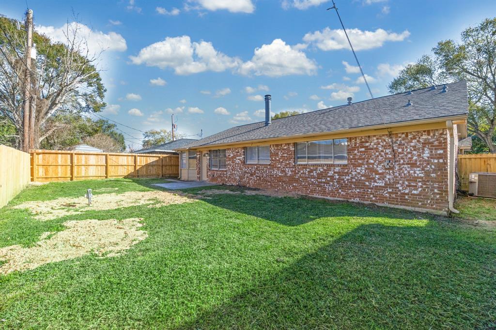 1410 Sherwood Street, Baytown, Texas image 19