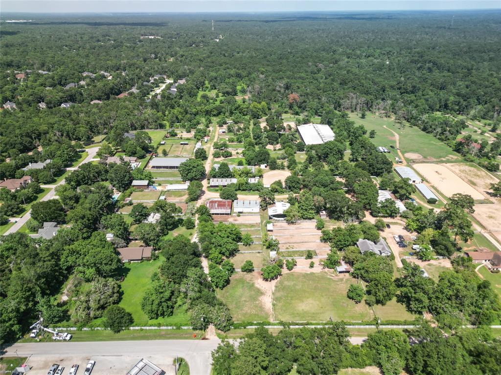 13211 Kidd Road, Conroe, Texas image 3