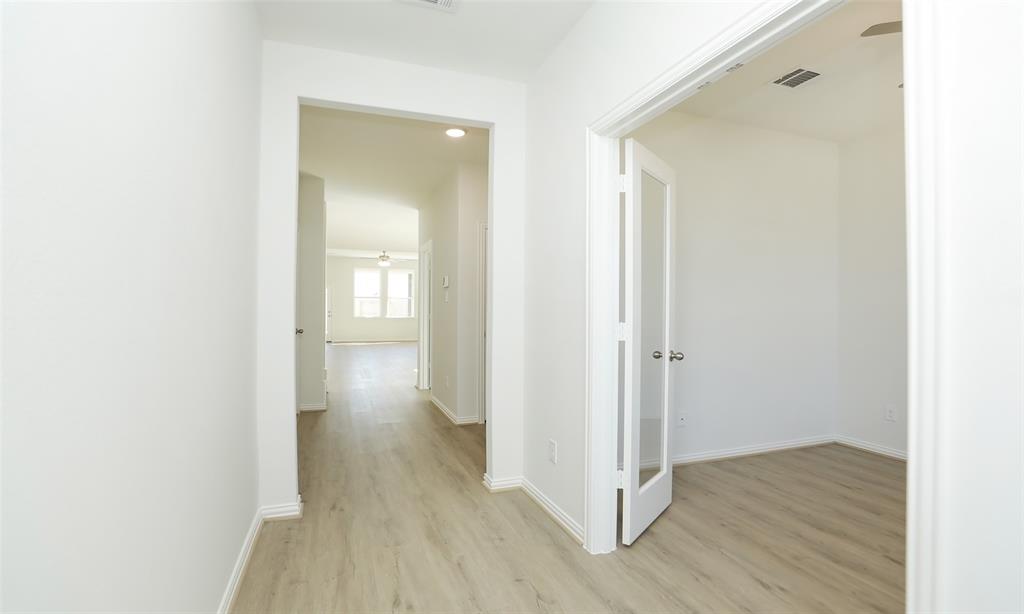 324 Ice Shore Trail, Dayton, Texas image 4
