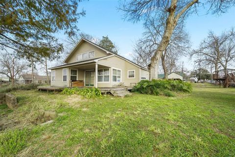 Single Family Residence in Bay City TX 156 County Road 243.jpg