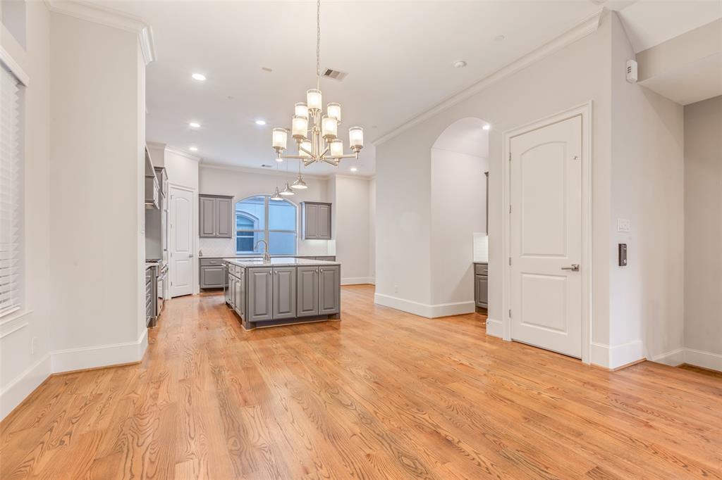 860 Dunleigh Meadows Lane, Houston, Texas image 5