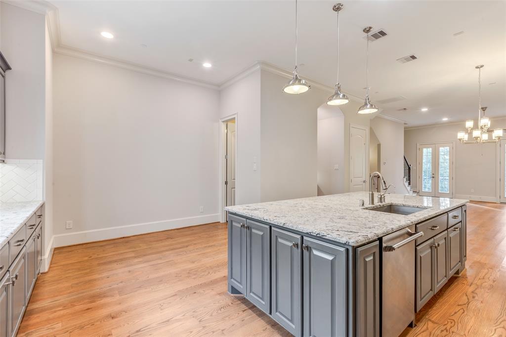 860 Dunleigh Meadows Lane, Houston, Texas image 13