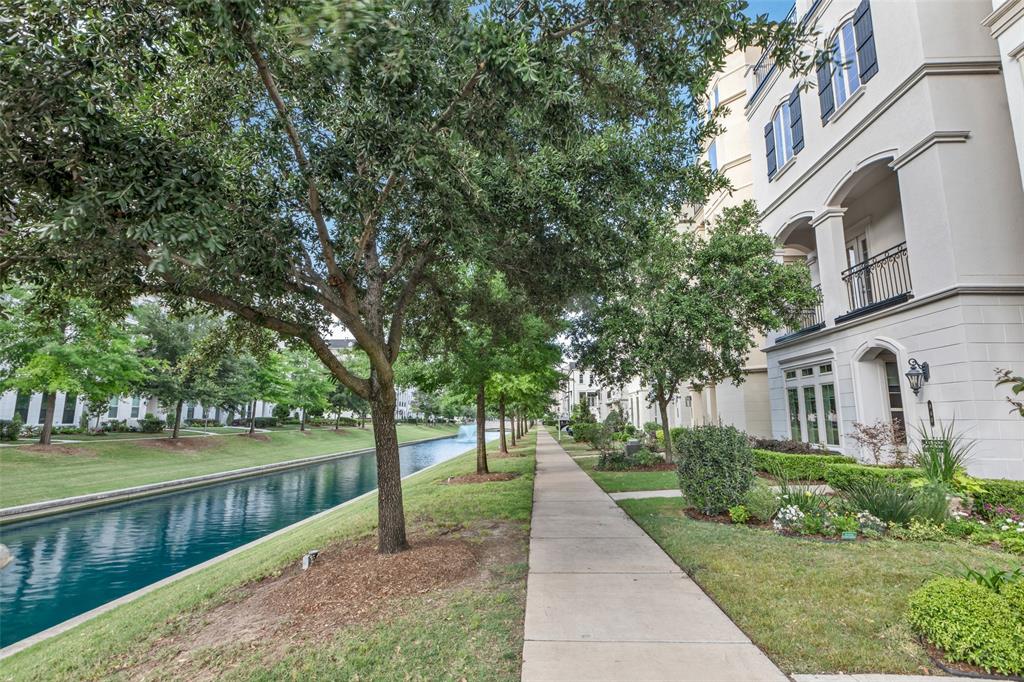 860 Dunleigh Meadows Lane, Houston, Texas image 33
