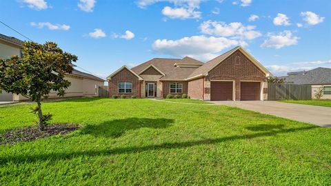 Single Family Residence in Texas City TX 8913 Monticello Drive.jpg