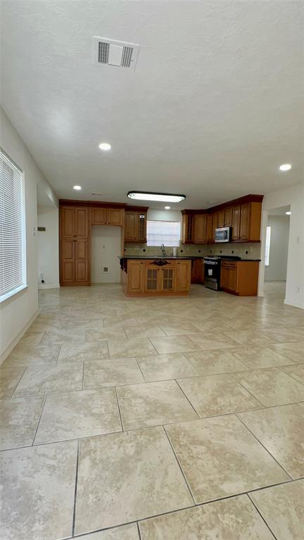 9827 Westminster Drive, Humble, Texas image 5