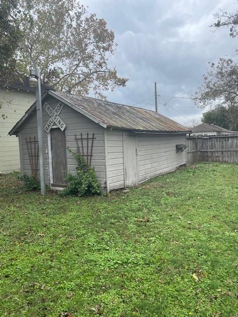 301 Pearce Avenue, Baytown, Texas image 6