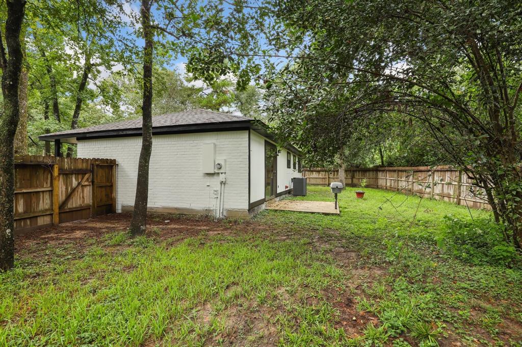 24 E Bigelow Oak Court, Spring, Texas image 17