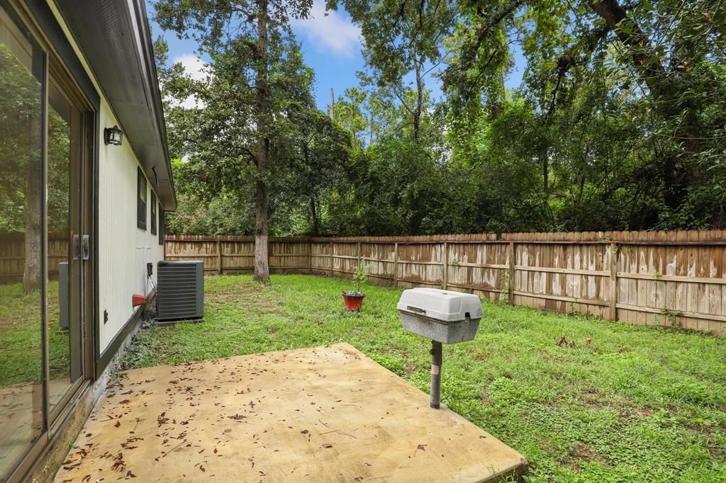 24 E Bigelow Oak Court, Spring, Texas image 16