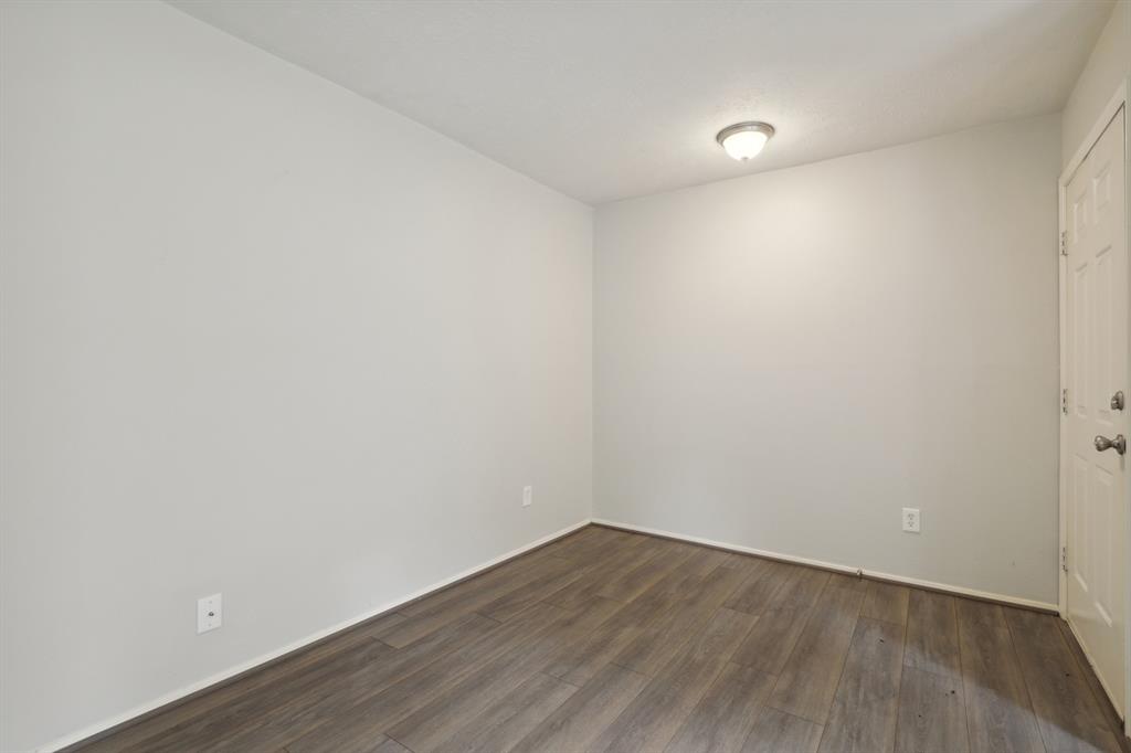 24 E Bigelow Oak Court, Spring, Texas image 15
