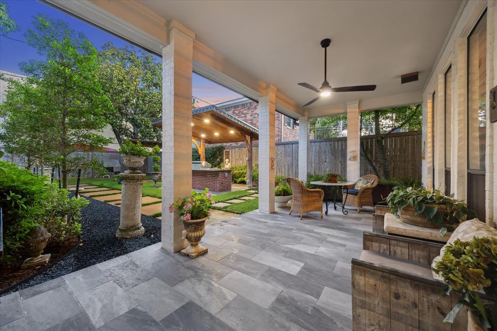 Bellaire, Texas 77401, United States, 4 Bedrooms Bedrooms, ,3 BathroomsBathrooms,Residential,Active,155247