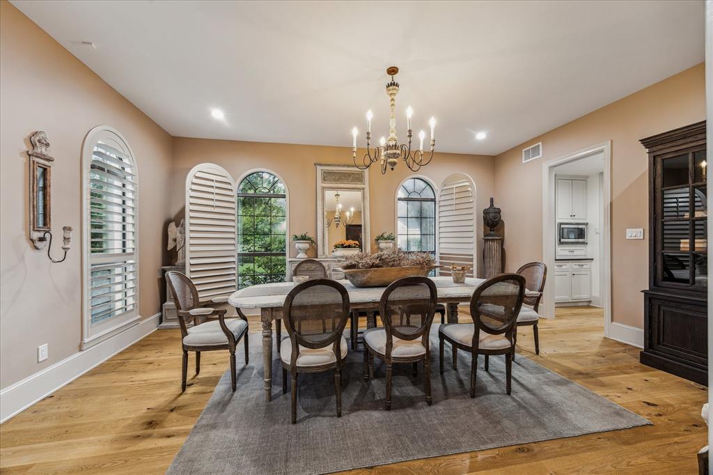 Bellaire, Texas 77401, United States, 4 Bedrooms Bedrooms, ,3 BathroomsBathrooms,Residential,Active,155247