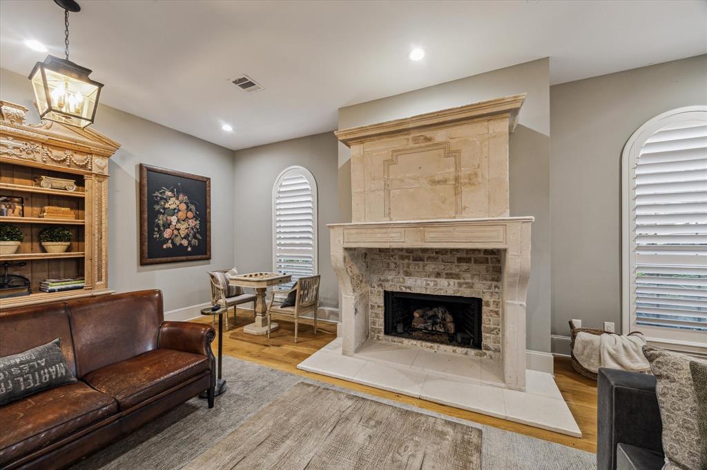 Bellaire, Texas 77401, United States, 4 Bedrooms Bedrooms, ,3 BathroomsBathrooms,Residential,Active,155247