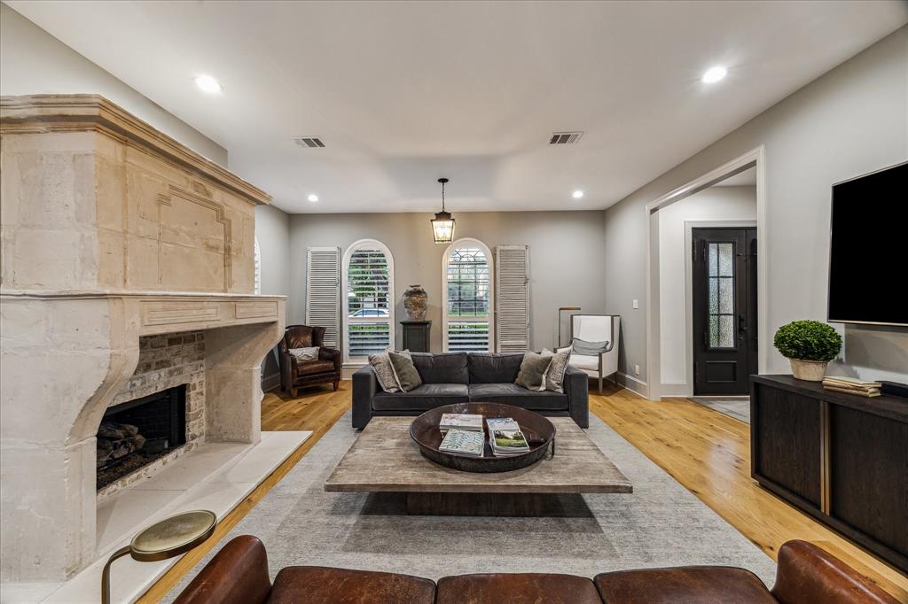 Bellaire, Texas 77401, United States, 4 Bedrooms Bedrooms, ,3 BathroomsBathrooms,Residential,Active,155247