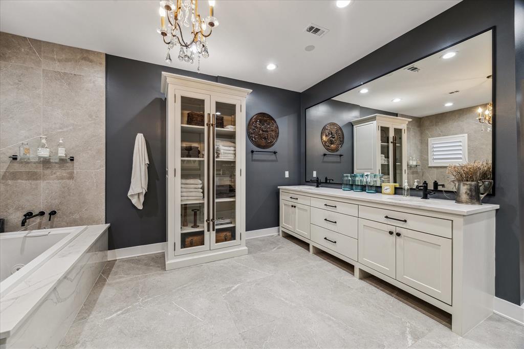 Bellaire, Texas 77401, United States, 4 Bedrooms Bedrooms, ,3 BathroomsBathrooms,Residential,Active,155247