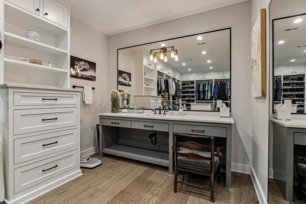 Bellaire, Texas 77401, United States, 4 Bedrooms Bedrooms, ,3 BathroomsBathrooms,Residential,Active,155247