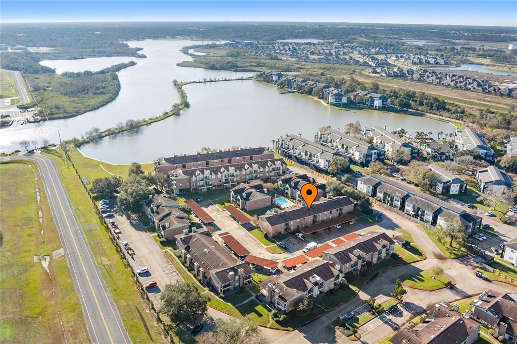 18800 Egret Bay Boulevard #406, Webster, Texas image 18