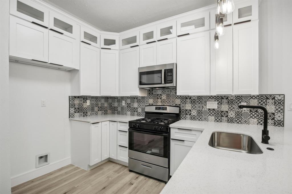 11615 Henley Drive, Houston, Texas image 9