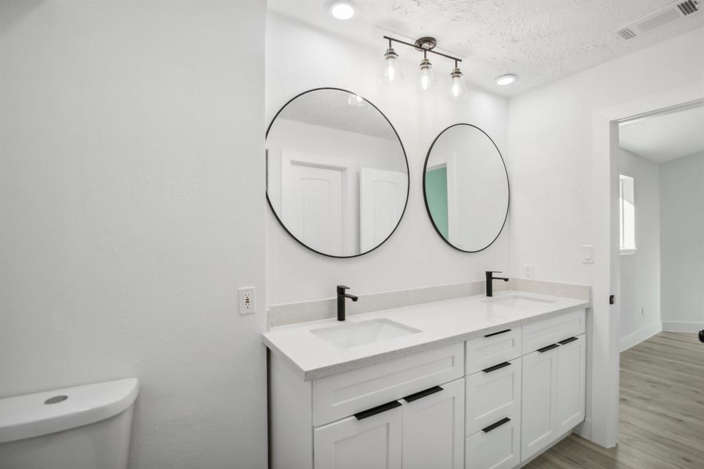 11615 Henley Drive, Houston, Texas image 20