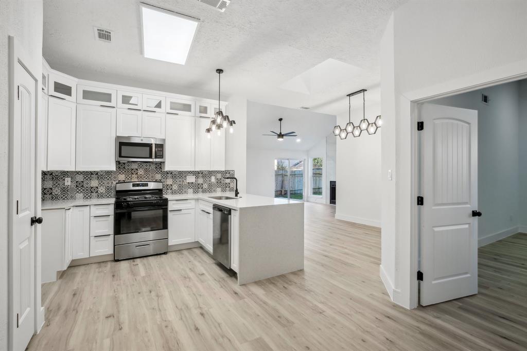 11615 Henley Drive, Houston, Texas image 10