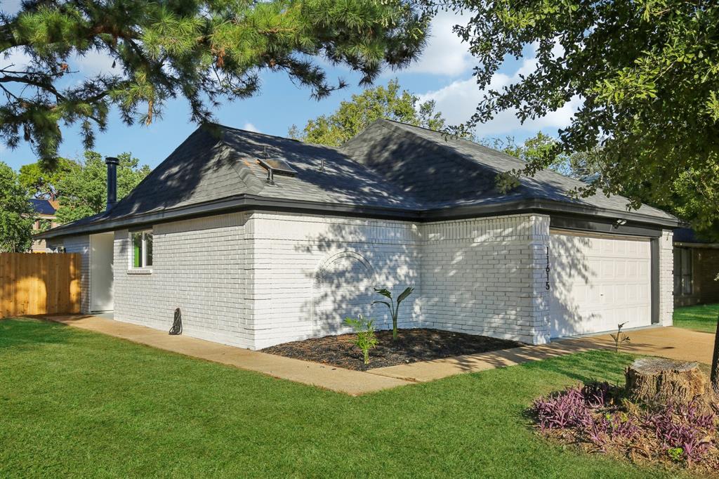 11615 Henley Drive, Houston, Texas image 2