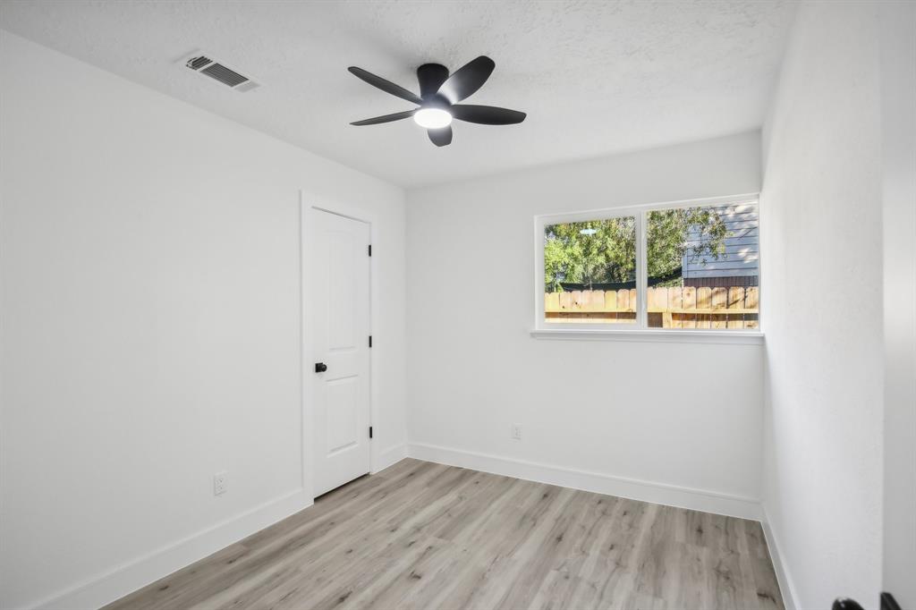 11615 Henley Drive, Houston, Texas image 26