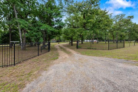 Photo of 8810 Jackrabbit Lane, Bryan, TX 77808 (MLS # 22546489)