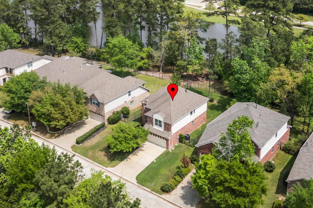 58 E Heritage Mill Circle, Tomball, Texas image 1