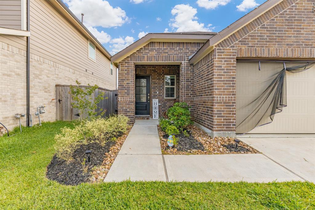 2007 Ballesteros Street, Crosby, Texas image 4