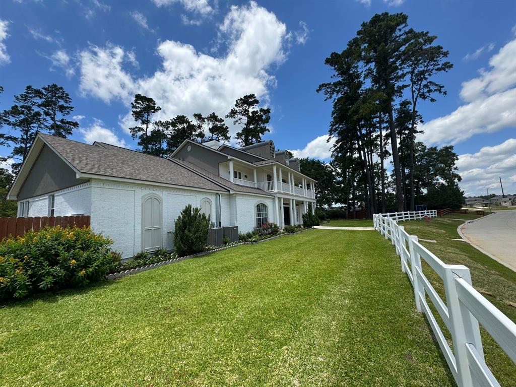 27165 Kestrel Trail