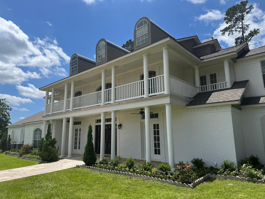 27165 Kestrel Trail