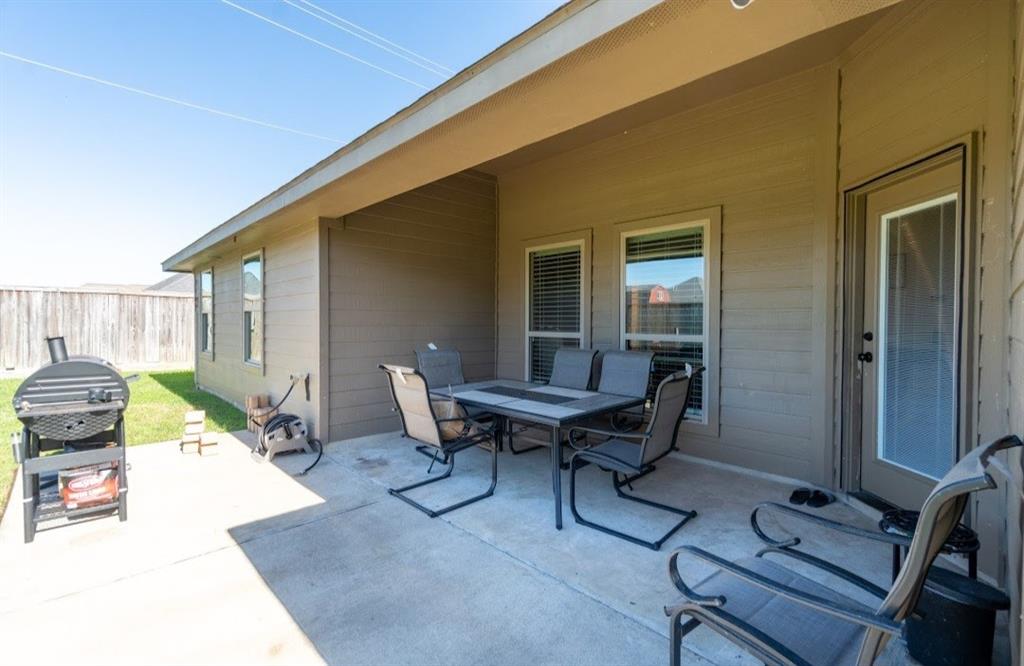 114 Cinnamon Ln Lane, Lake Jackson, Texas image 19