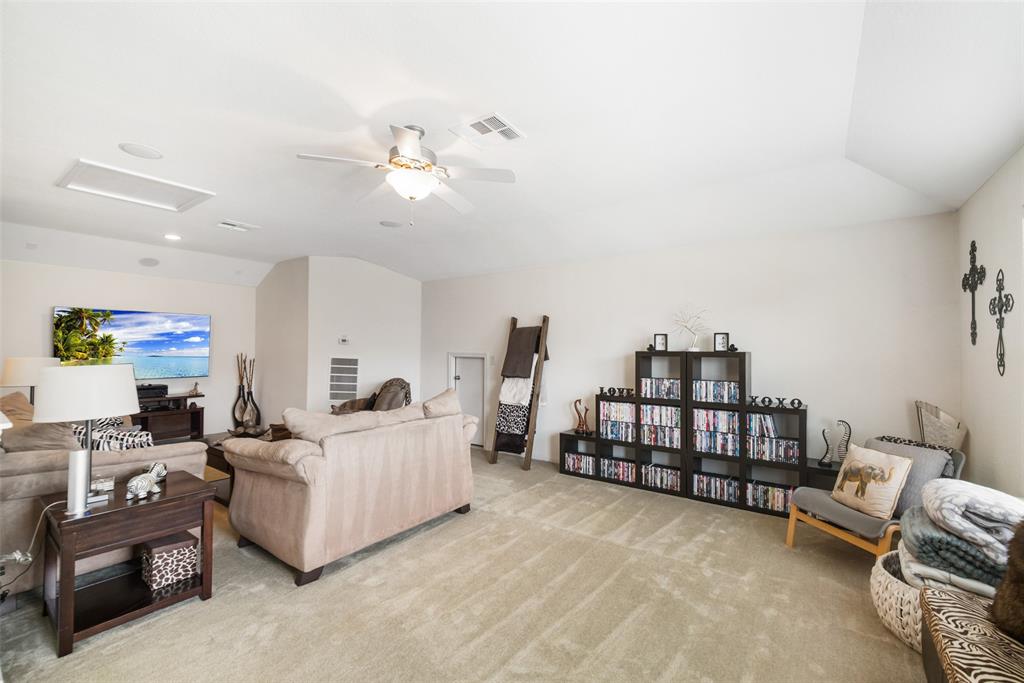 7402 Melody Mist Drive, Spring, Texas image 31