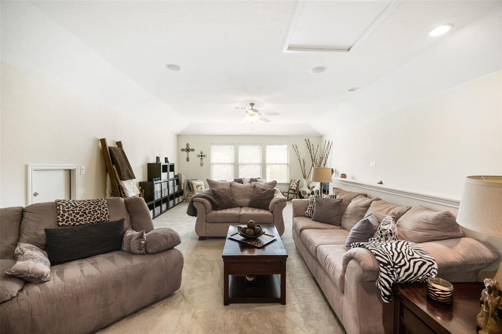 7402 Melody Mist Drive, Spring, Texas image 30