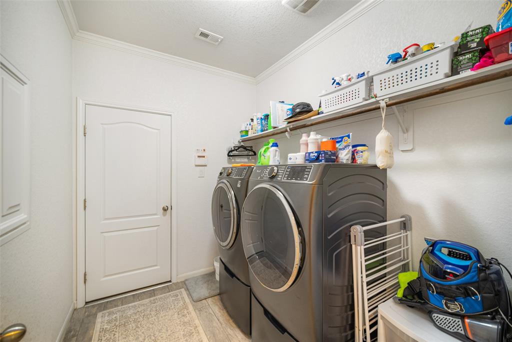 7402 Melody Mist Drive, Spring, Texas image 10
