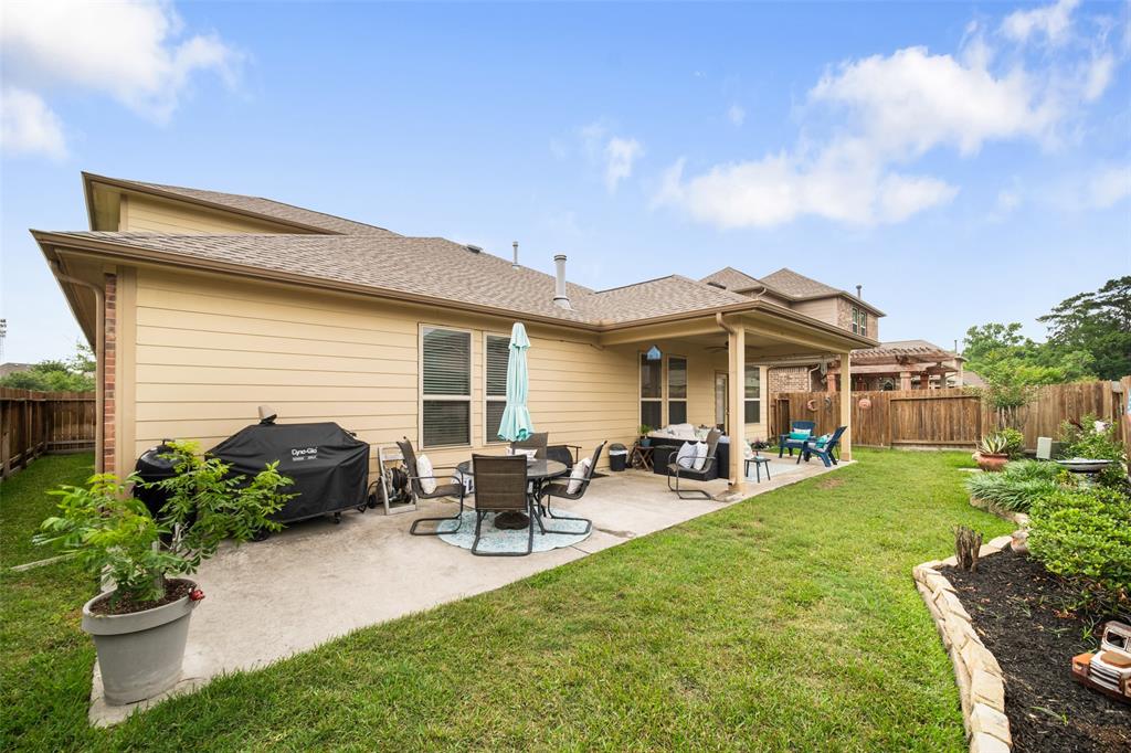 7402 Melody Mist Drive, Spring, Texas image 34