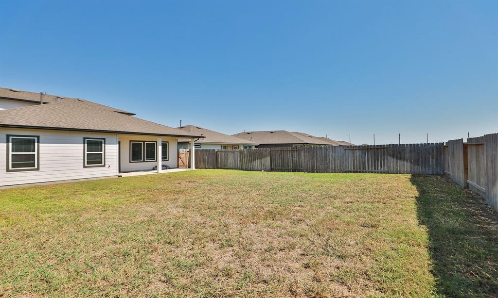 722 Hearth Manor Drive, Rosharon, Texas image 36