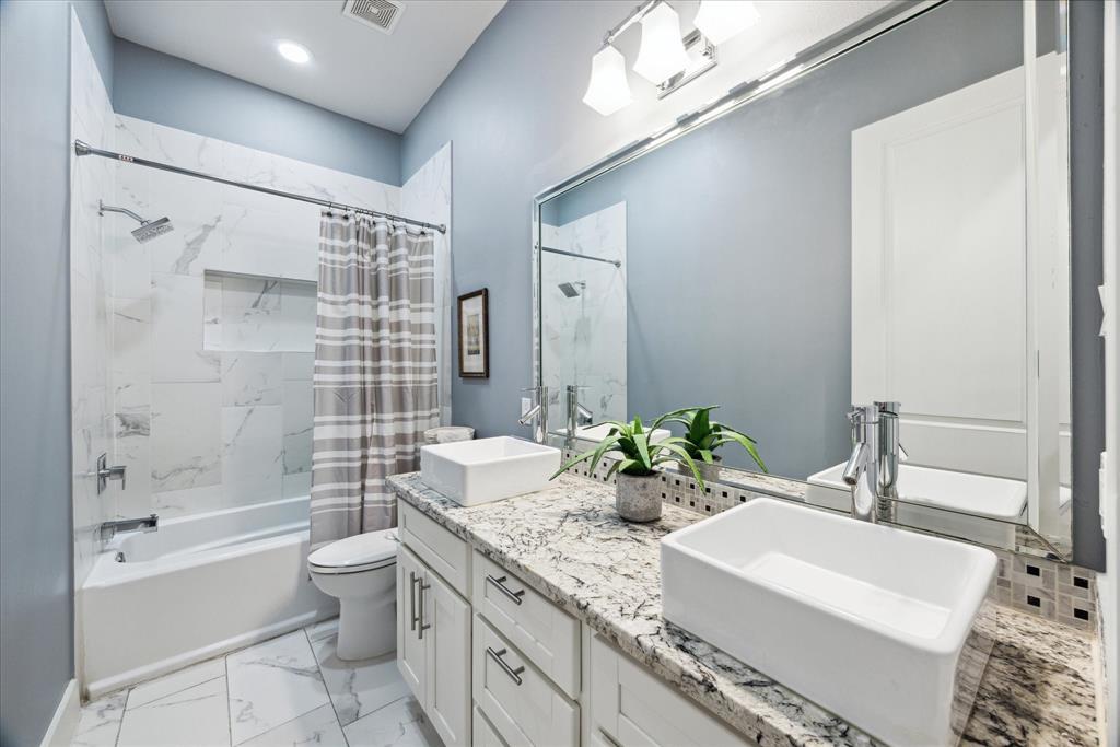 1112 Walton Street, Houston, Texas image 24