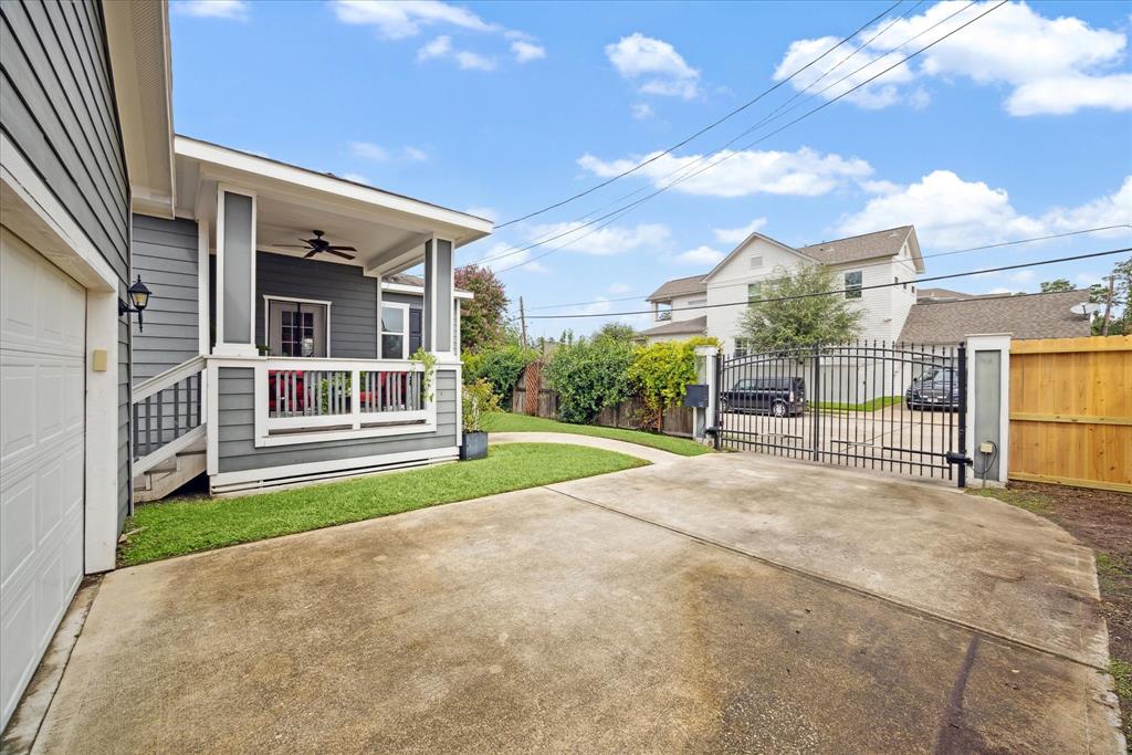1112 Walton Street, Houston, Texas image 26