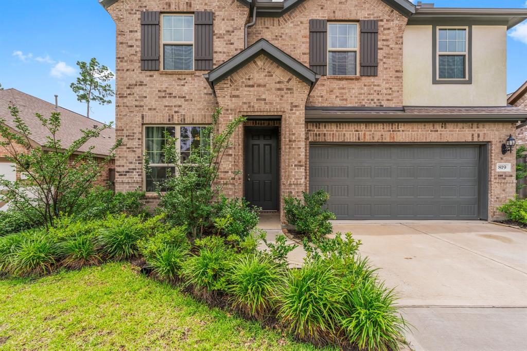 819 Spruce Pine Drive