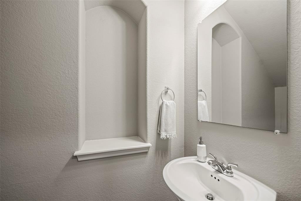 10230 Peytons Grace Lane, Cypress, Texas image 30