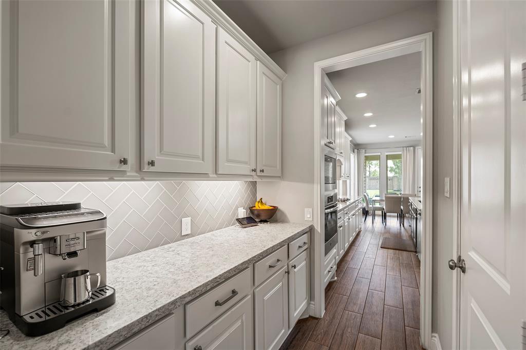 10230 Peytons Grace Lane, Cypress, Texas image 8