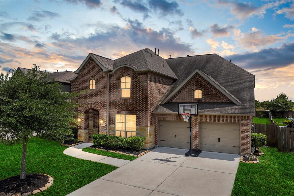 10230 Peytons Grace Lane, Cypress, Texas image 1