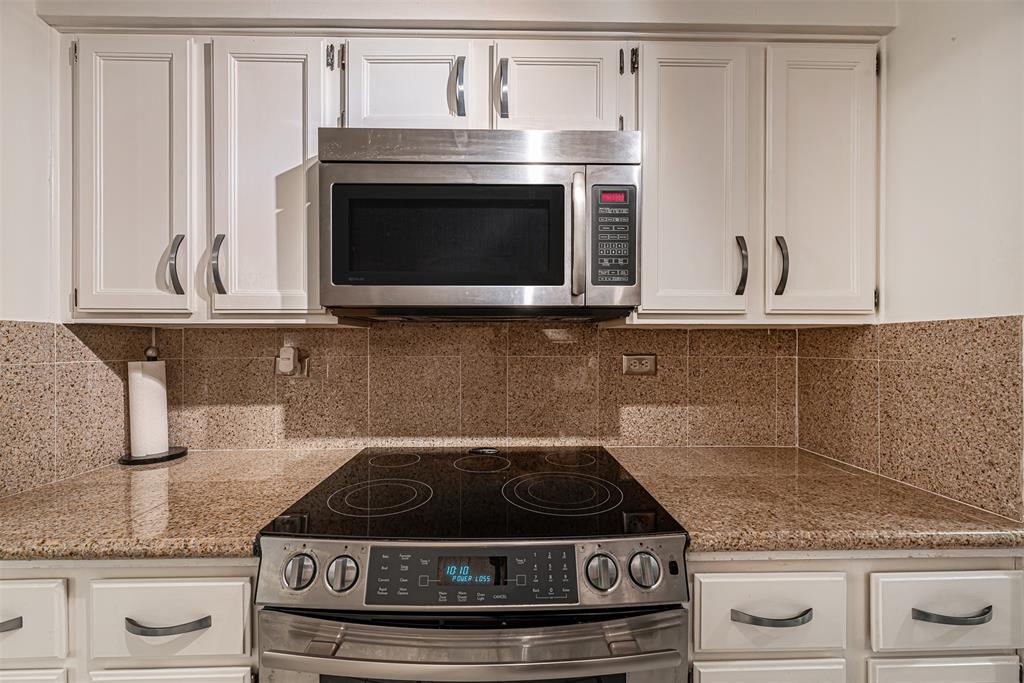 661 Bering Drive 404