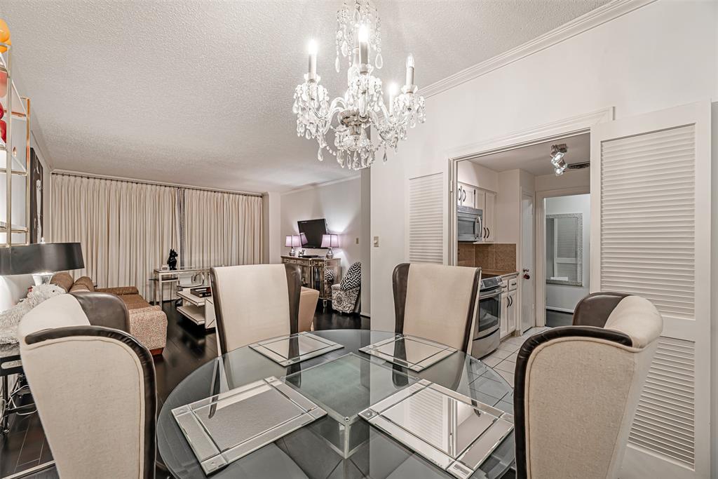 661 Bering Drive 404