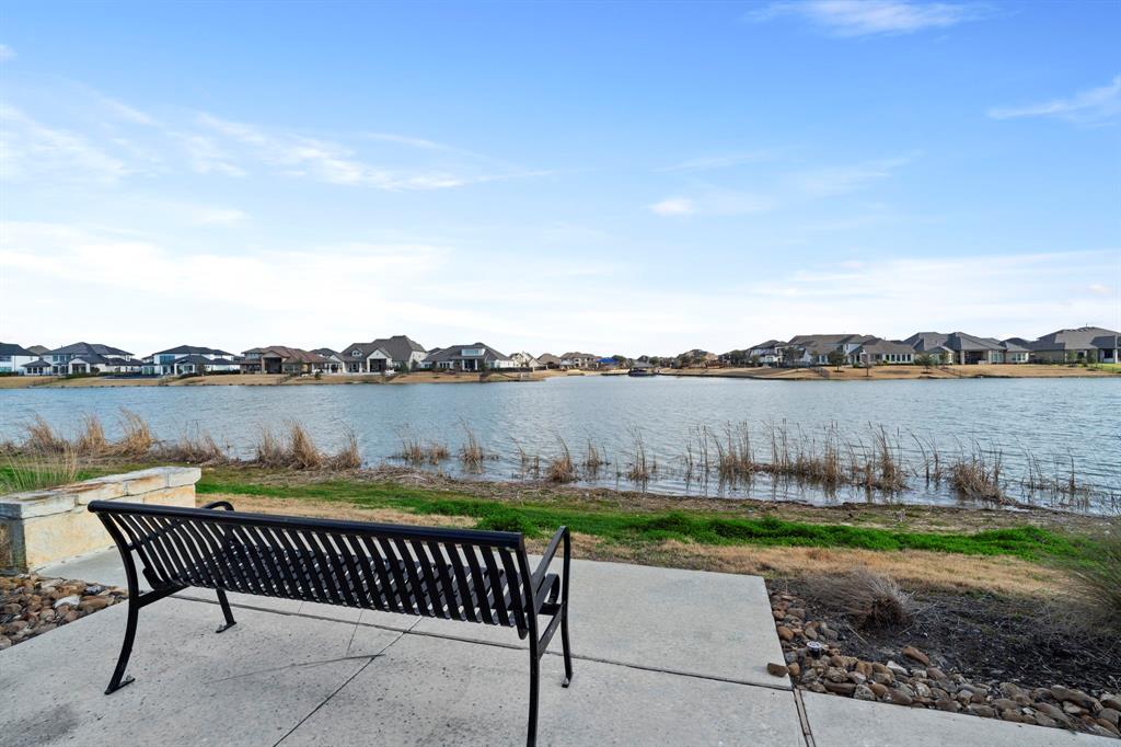 18226 Shoreline Vista Lane, Cypress, Texas image 1