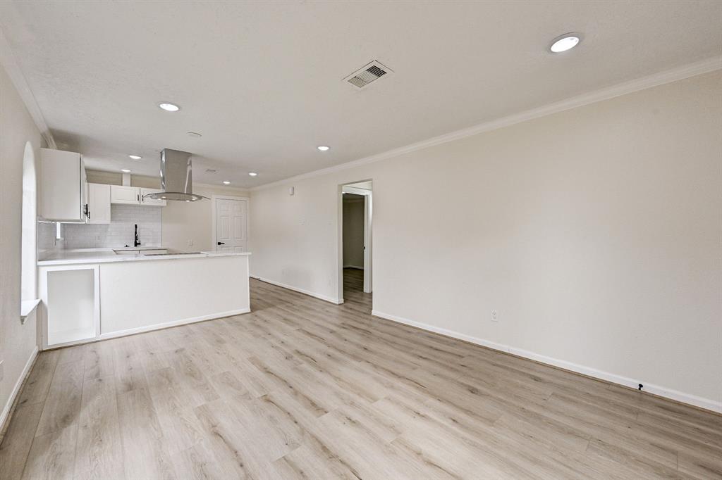 770 Boeneman Drive, Houston, Texas image 6