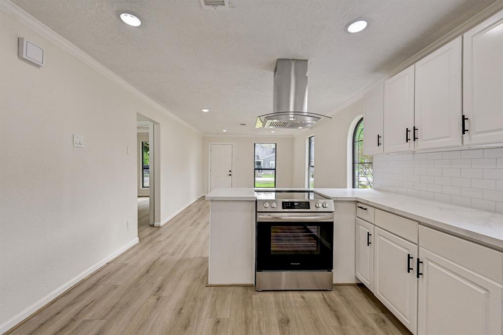 770 Boeneman Drive, Houston, Texas image 11