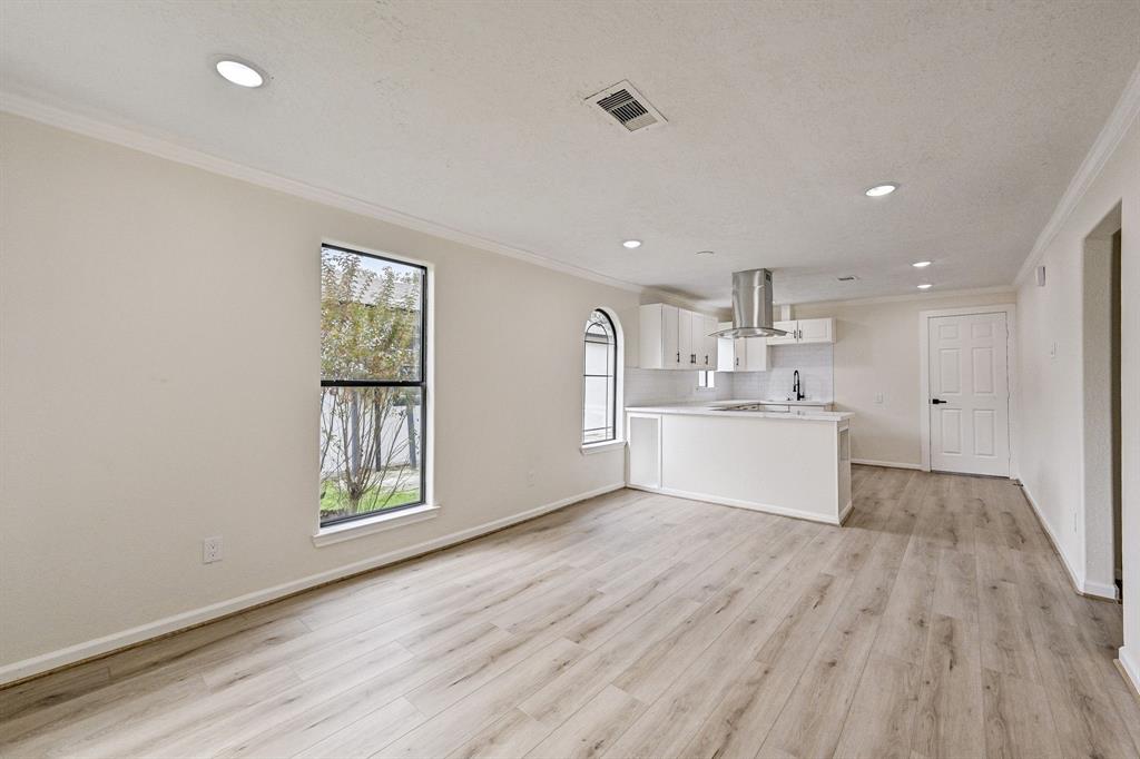 770 Boeneman Drive, Houston, Texas image 5