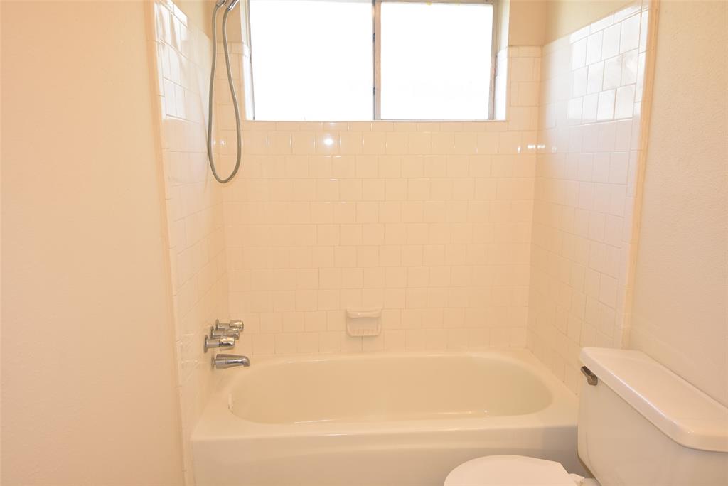 8115 Swan Meadow Lane, Humble, Texas image 21