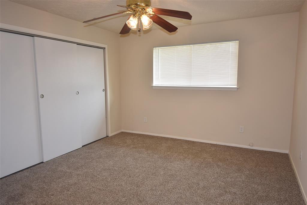 8115 Swan Meadow Lane, Humble, Texas image 11